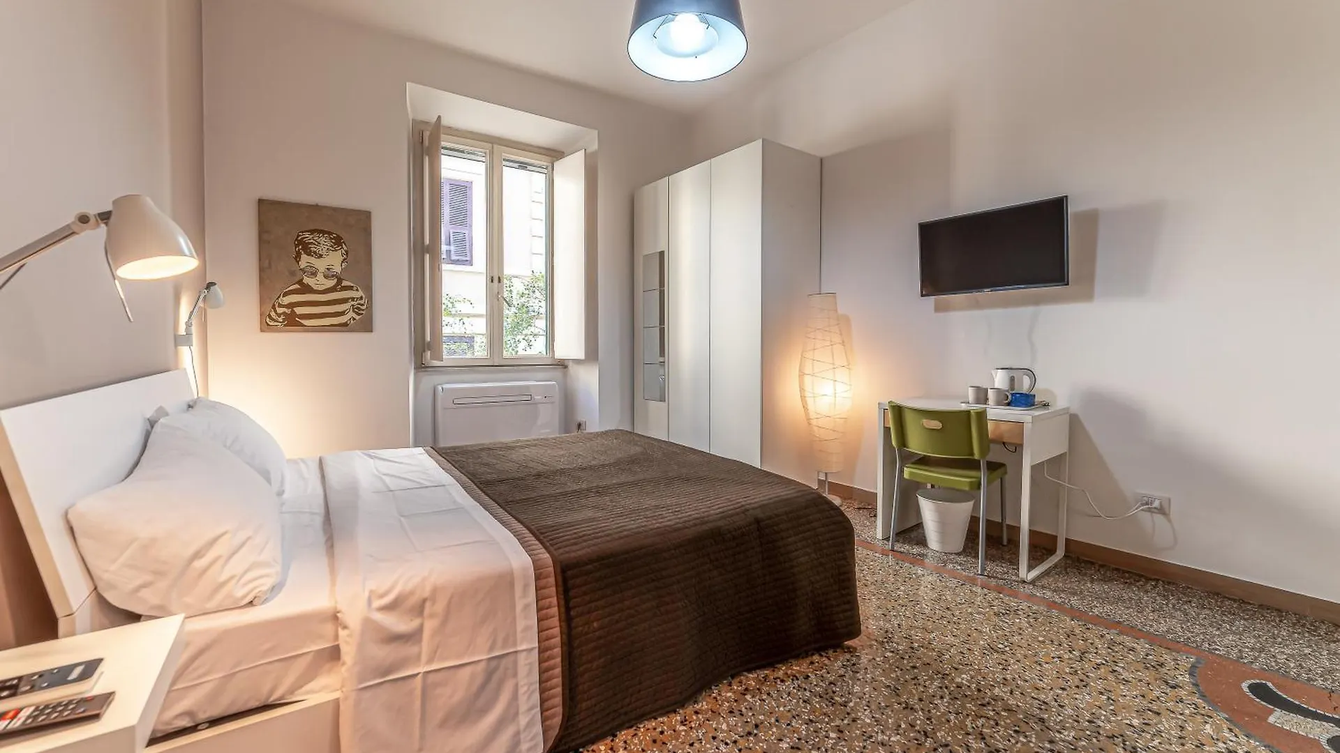 Azzurra B&B - Metro Lodi Roma Italia